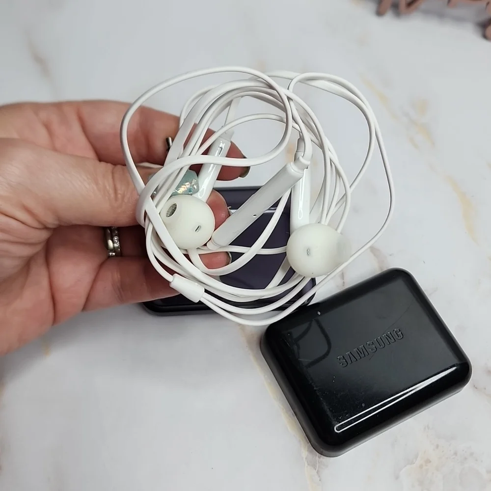 Samsung headphones
